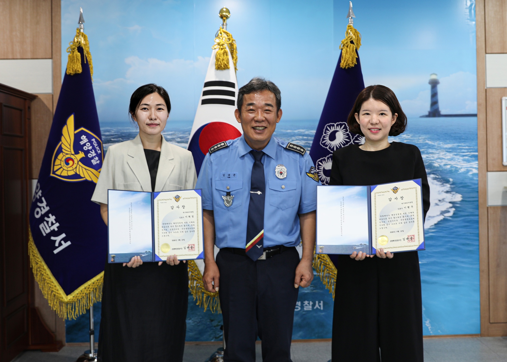 0F2A7228+(보정).jpg
